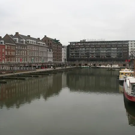 Bigarre City Apartments *