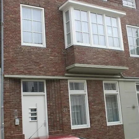 Bigarre City Apartments *